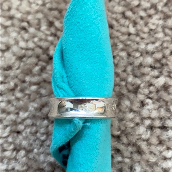 Tiffany & Co ring - Picture 3 of 4
